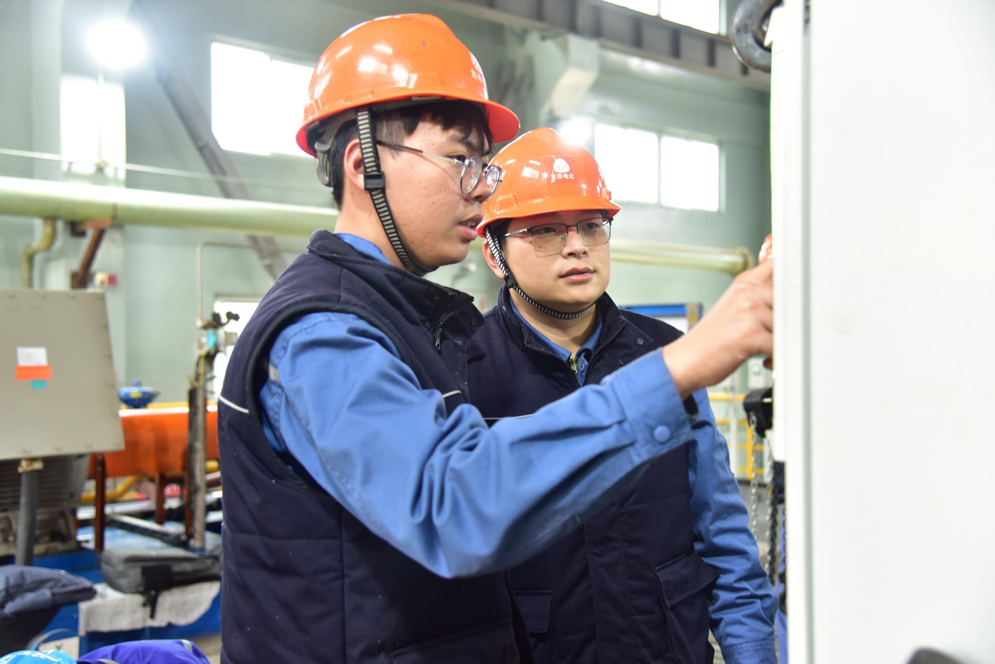 图片5.jpg 图片5.jpg